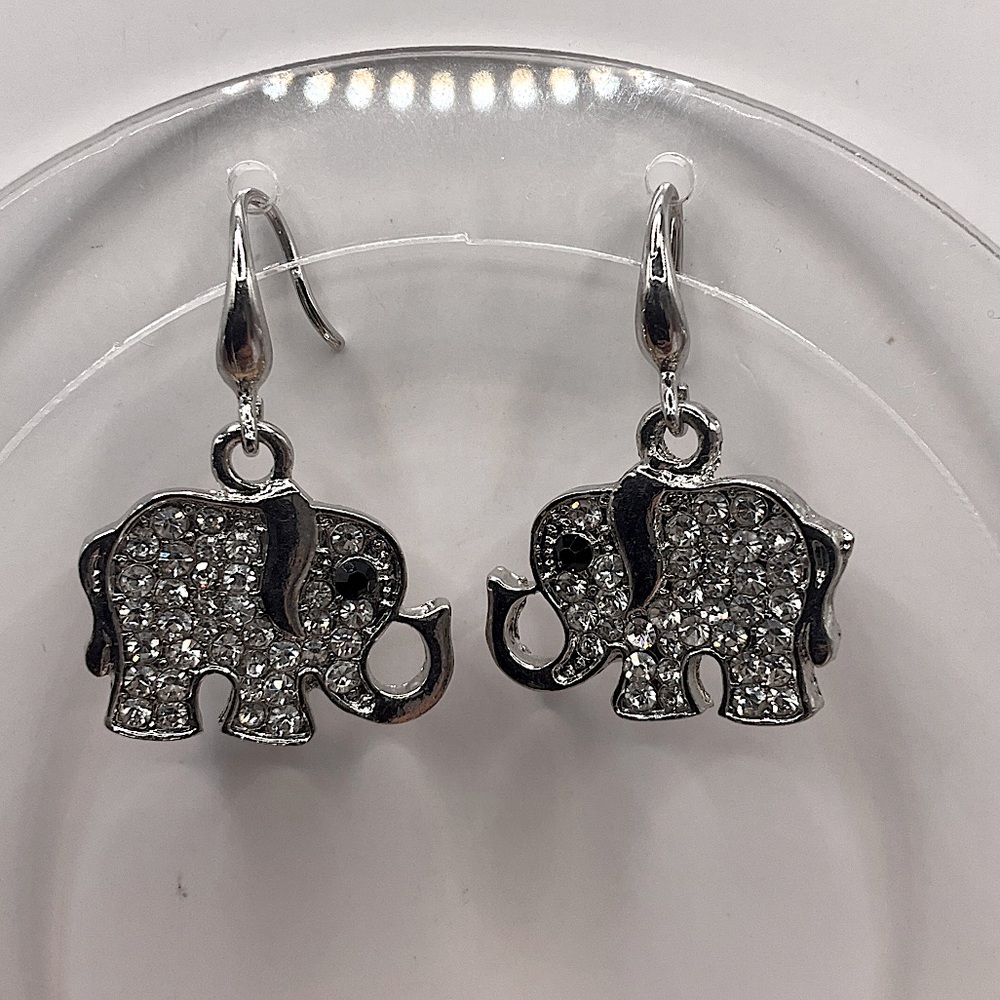 Charming Elephant Crystal Earrings